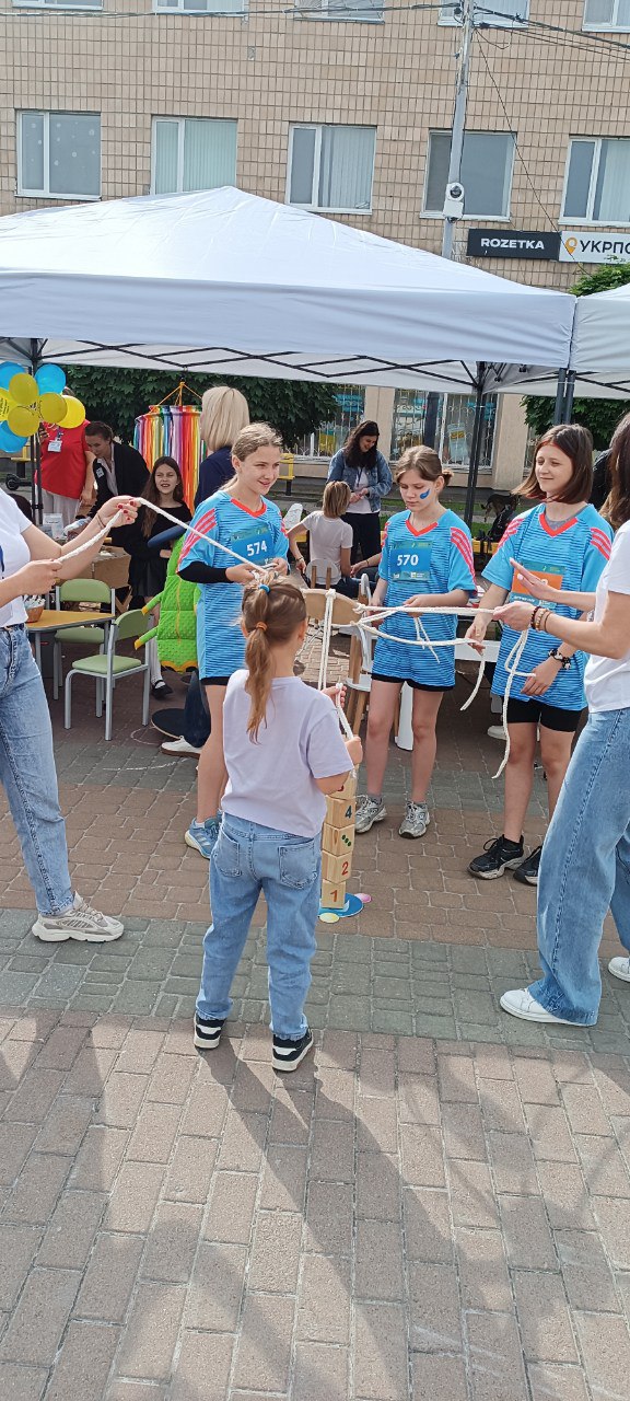 photo_5298953706198402894_y